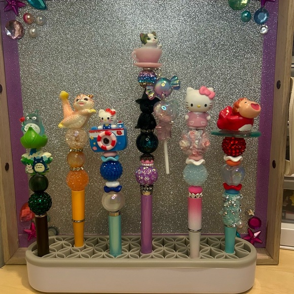 Custom pens 🖊️💕 - Picture 7 of 15